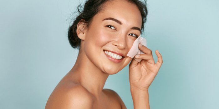 5 produits qui abÃ®ment la peau selon une dermatologue