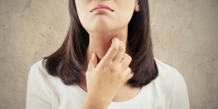 Cancer du larynx : des experts alertent sur 7 signes avant-coureurs 