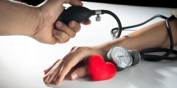 Hypertension, diabÃ¨te, surpoids... DÃ©couvrez les 10 dix facteurs augmentant les risques d'Alzheimer