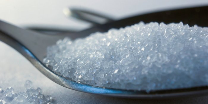 Cancer : 5 rÃ¨gles de lâOMS avec le sel et le sucre pour rÃ©duire les risques