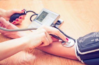 Hypertension : plus de la moitie des malades ne sont pas suivis