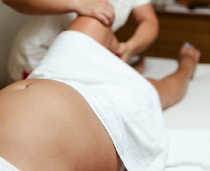 Massage Renata : 3 bienfaits de ce drainage pour les femmes enceintes