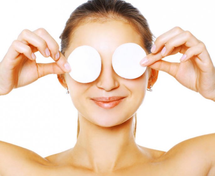 6 solutions contre les yeux gonfles