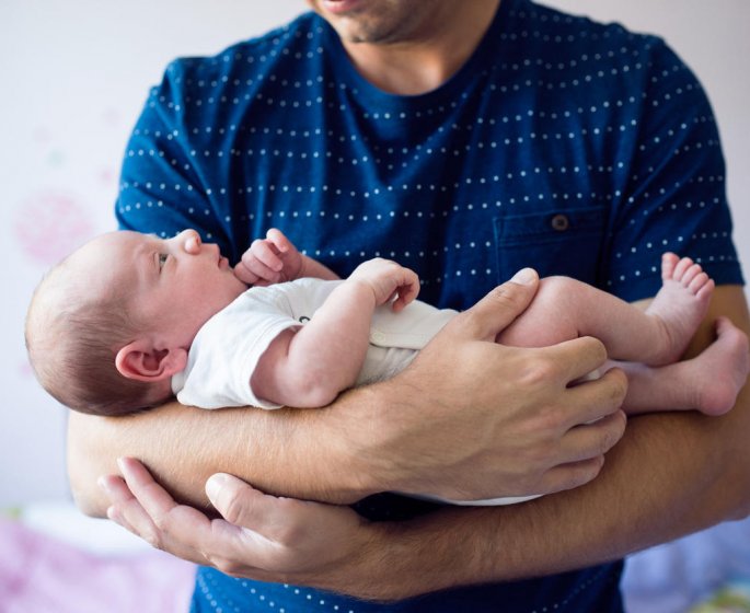 Conge paternite : duree, formalites… Comment en beneficier ? 