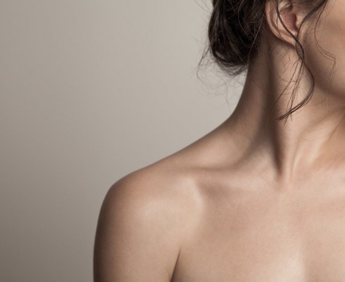 5 erreurs qui abiment la peau, selon un dermatologue