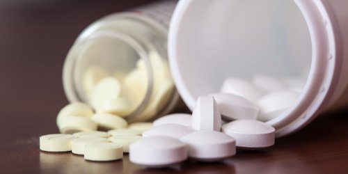 Medicaments : les anticoagulants seraient inutiles et inefficaces, selon le Pr Even