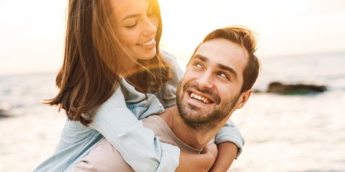 Couple : 4 cles pour vivre heureux a deux