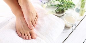 Psoriasis des mains et des pieds, le psoriasis palmo-plantaire : quels traitements ?