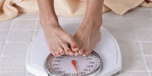 Pourquoi les personnes qui se pesent tous les jours perdent plus de poids 