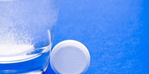 Cancer du colon : l-aspirine bientot conseille aux personnes malades ?