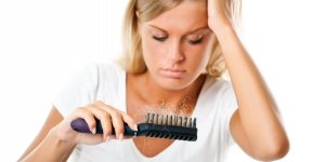 Les causes de la perte de cheveux chez la femme