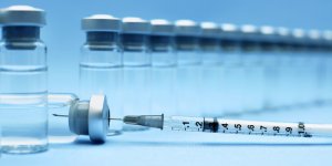 COVID-19 : les vaccins protegent contre les autres coronavirus