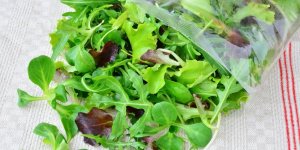 Alimentation : la salade en sachet, une bonne idee ?