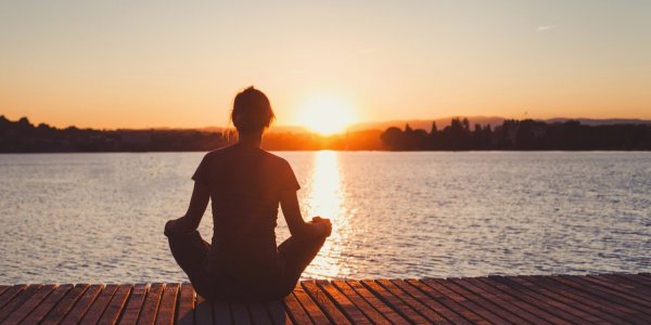 Maux de tete, dos… Quelles douleurs peuvent etre soulagees avec la meditation ?